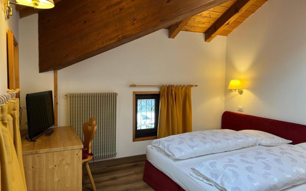 Antico Albergo Stella D'Italia Фольгария Экстерьер фото