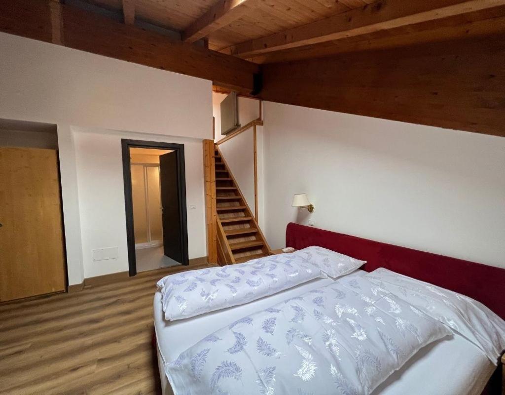 Antico Albergo Stella D'Italia Фольгария Экстерьер фото